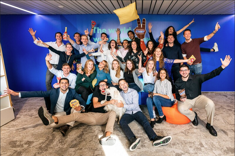 Mars – fun group photo